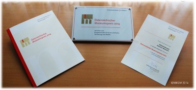 Urkunde und Tafel für das Geschirr-Museum